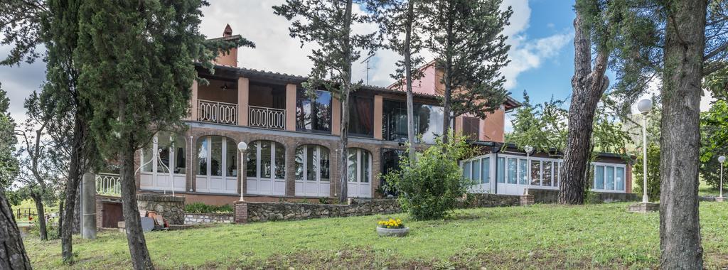 Hotel Il Cavallino Blu Volterra Exterior foto