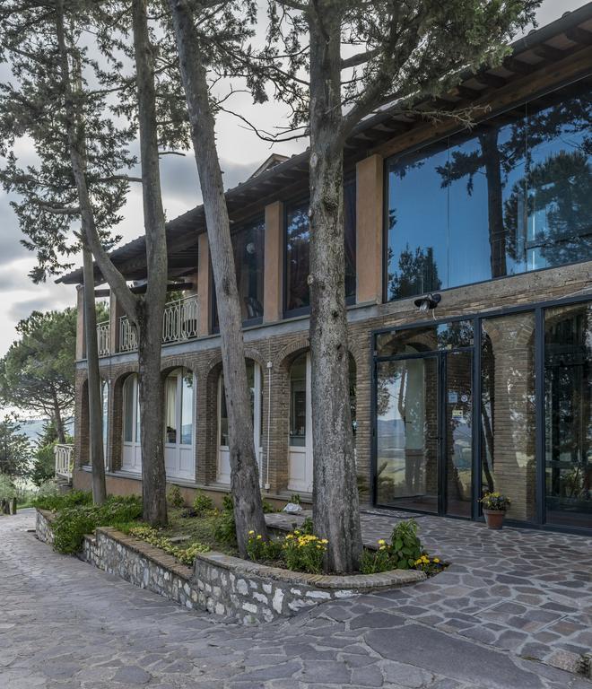 Hotel Il Cavallino Blu Volterra Exterior foto